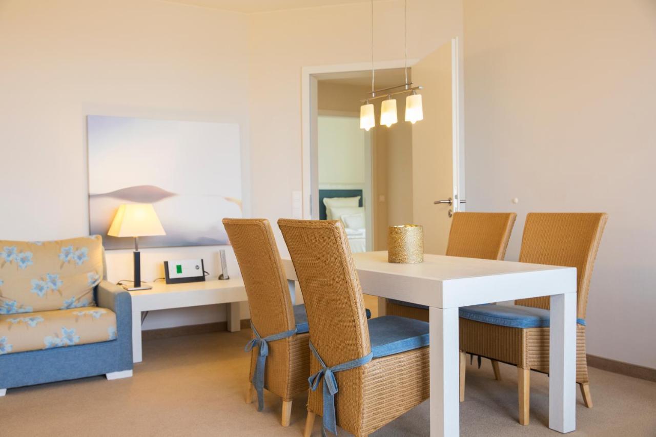 Strandhotel Duenenmeer - Adults Only Dierhagen Luaran gambar